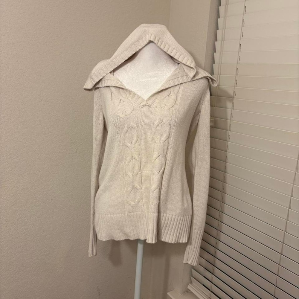 Old Navy size L cotton blend white cream cable knit hoodie sweater